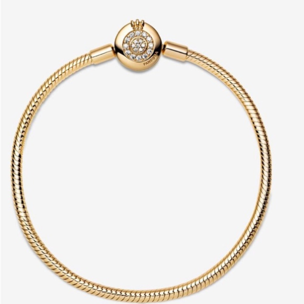 Authentic NEW PANDORA Moments Sparkling Crown Snake Chain Bracelet.